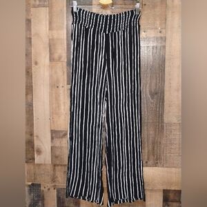 One 5 One Striped Black White Women's Pants Pullon Size Medium Casual